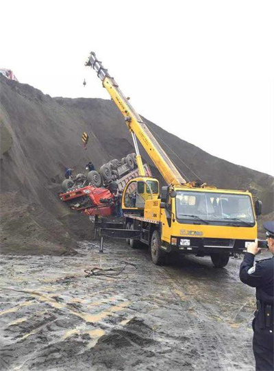 东方上犹道路救援